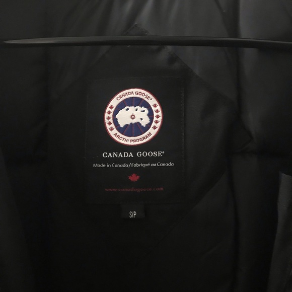 Canada Goose Authentic (see labels) - Picture 3 of 11